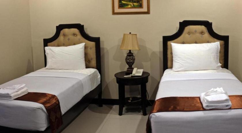 Peridot Suites Davao City Kültér fotó